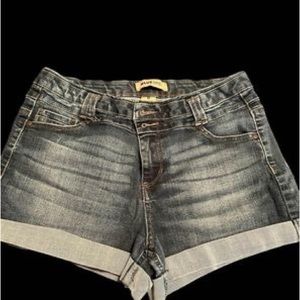 Short Blue Spice Size 9